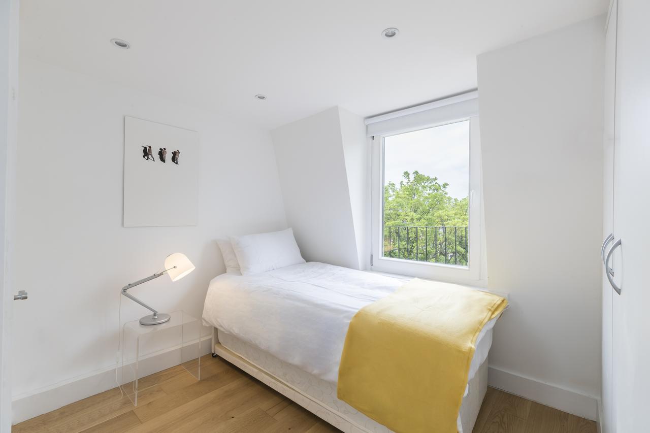 Spacious And Chic Flat In Angel Лондон Экстерьер фото
