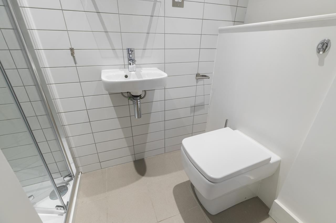 Spacious And Chic Flat In Angel Лондон Экстерьер фото